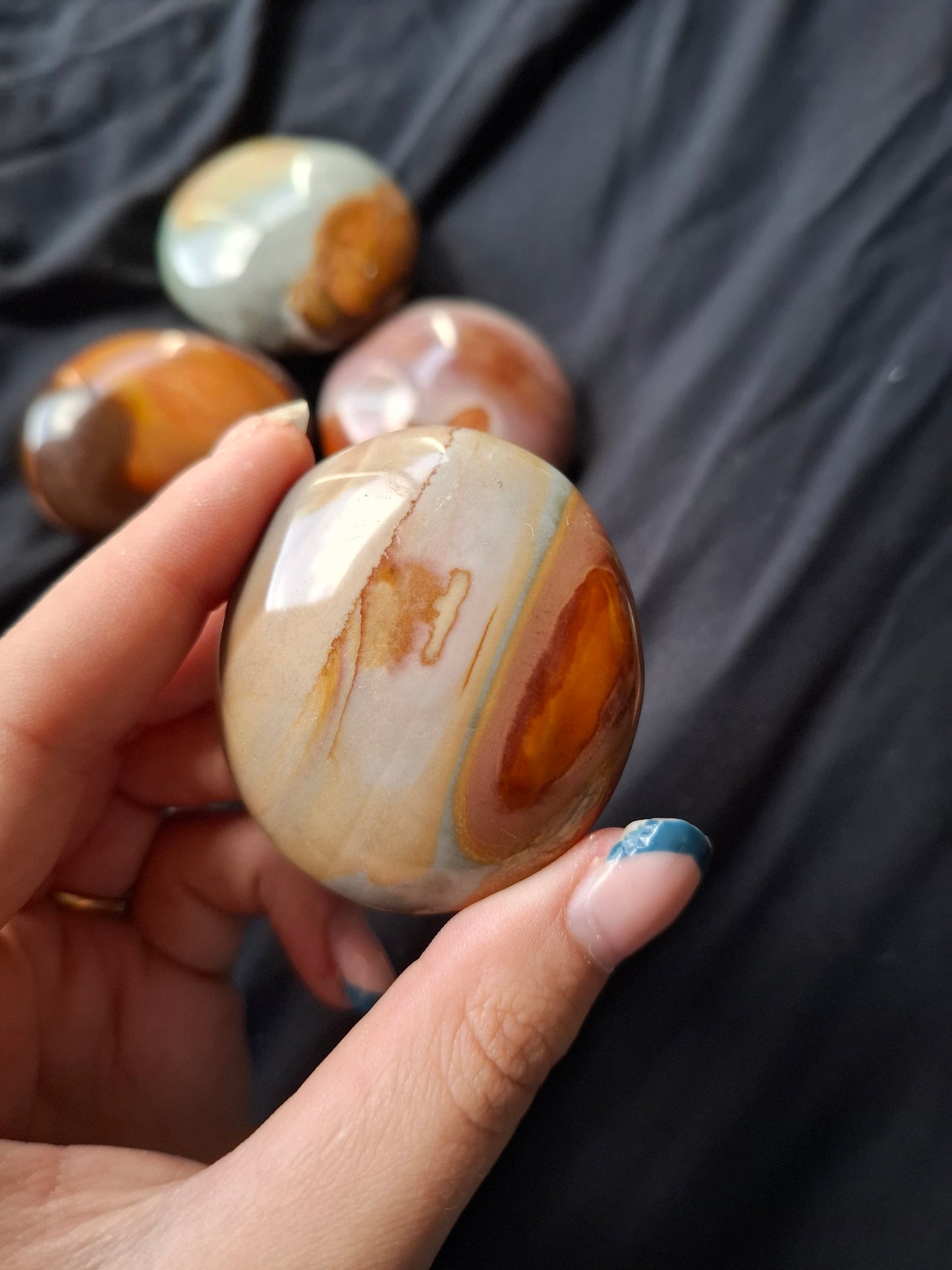 Polychroom jaspis handsteen nr9