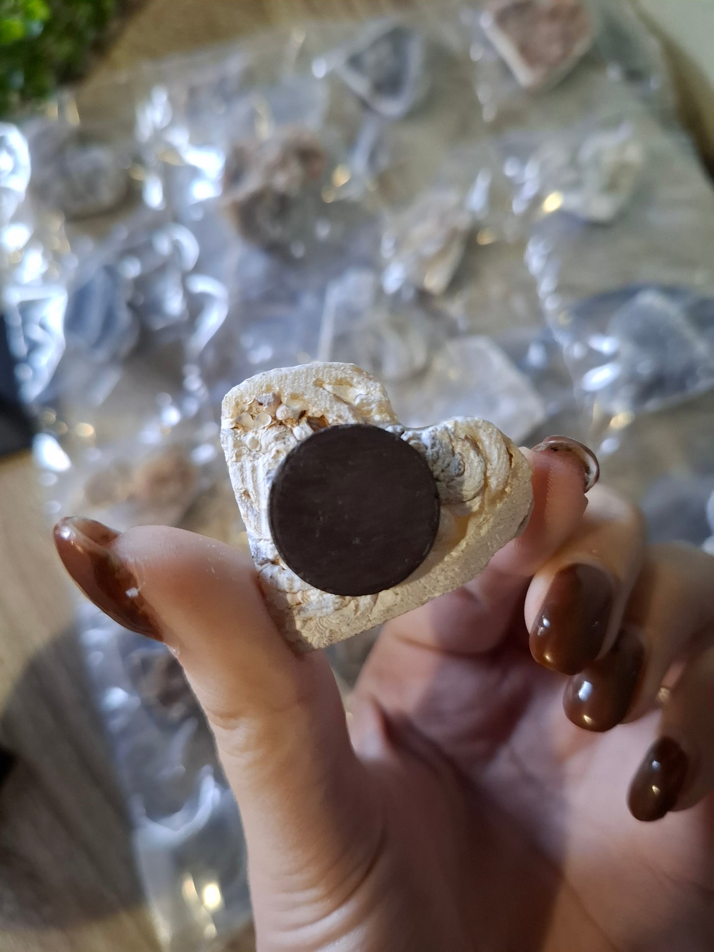 Chalecedoon hart magneet