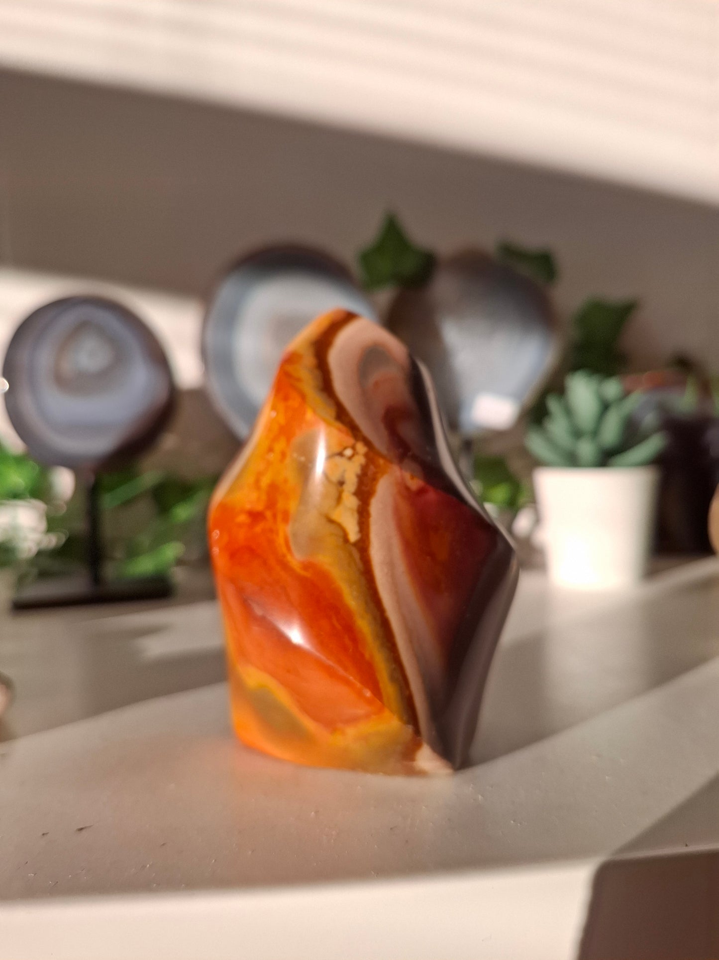 Polychroom jaspis vlam